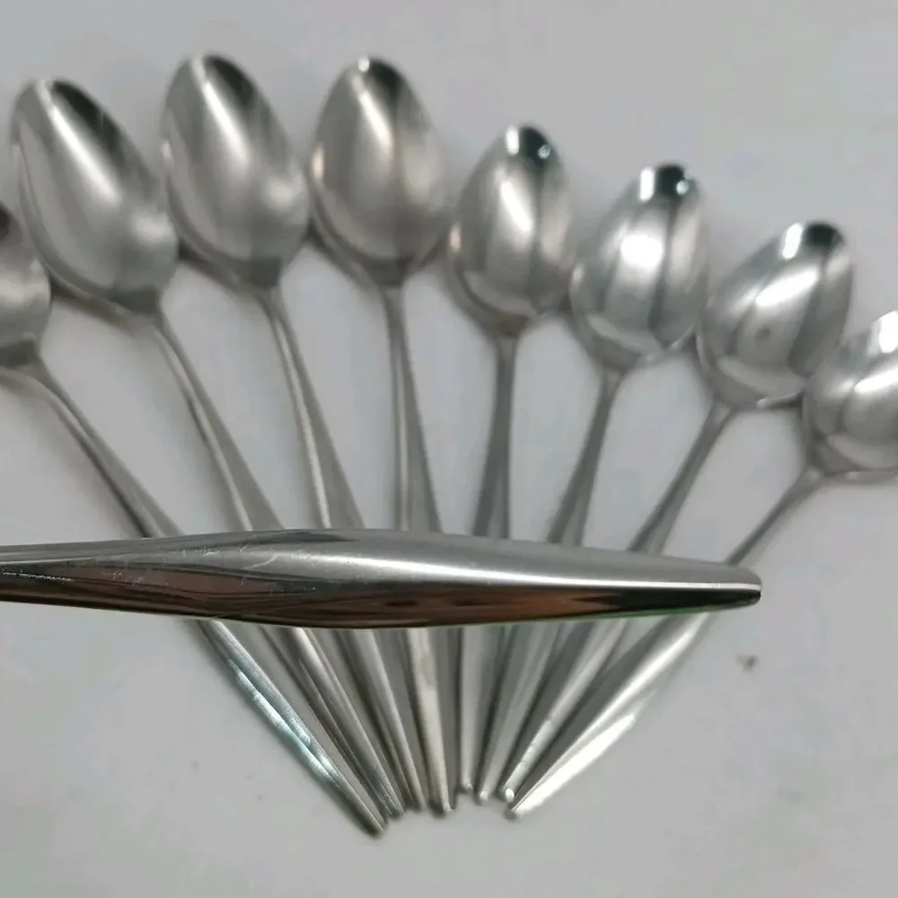 9X Spoons Vtg Rogers Bros. Youth Pattern Stainless Steel 4 Teaspoons 5 Table
